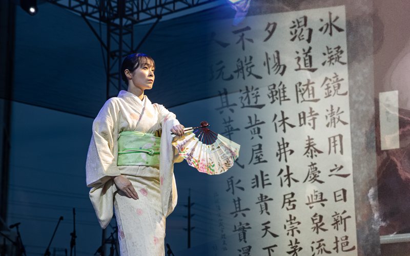 セブ島公演の日本舞踊と書道作品